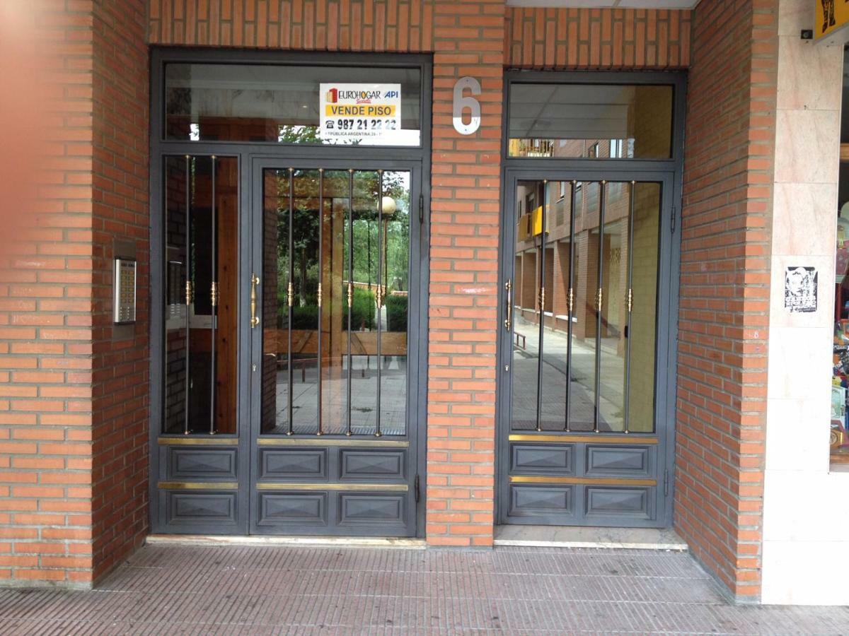 Apartmán Piso León Exteriér fotografie